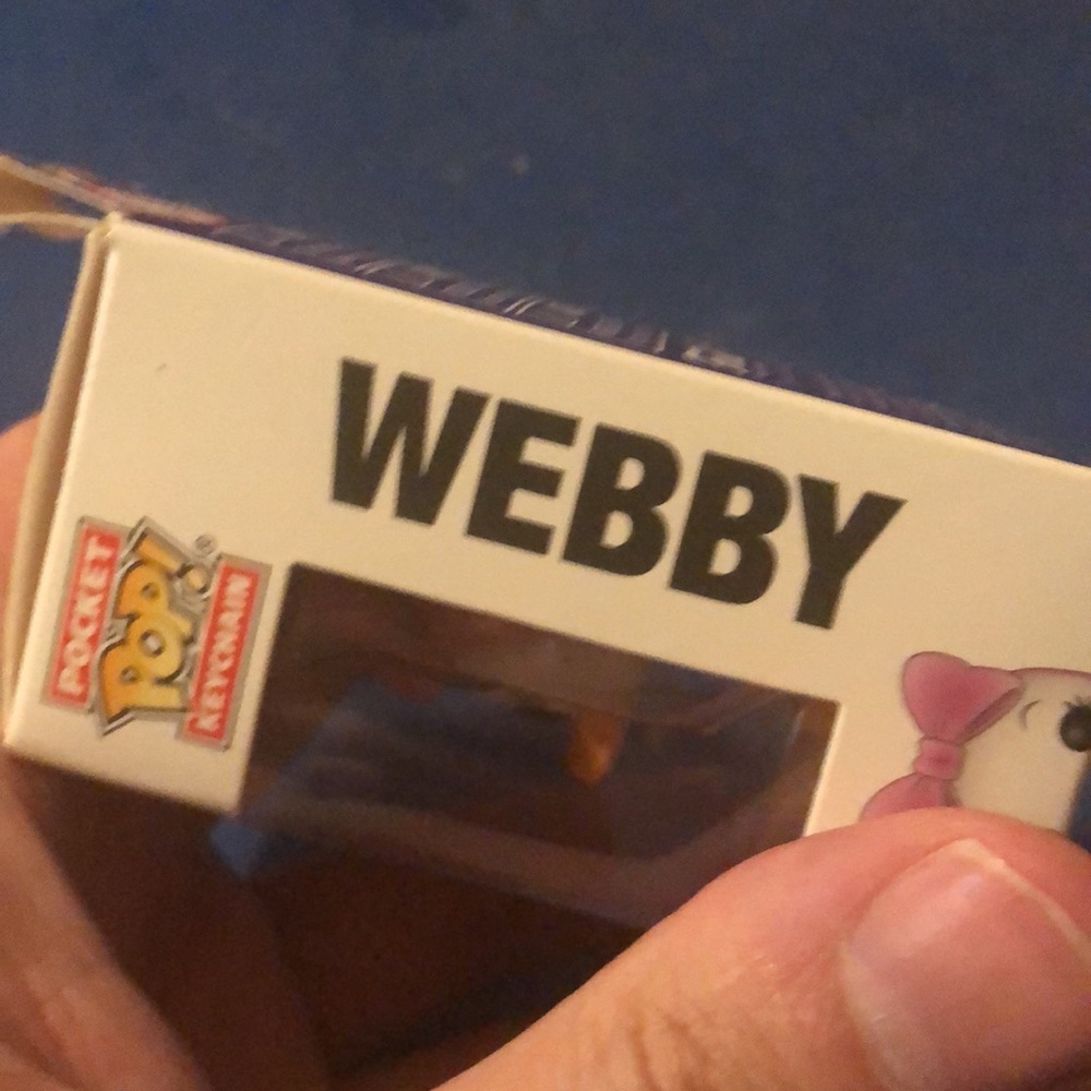 Webby POP! Keychain - Picture 2 of 3